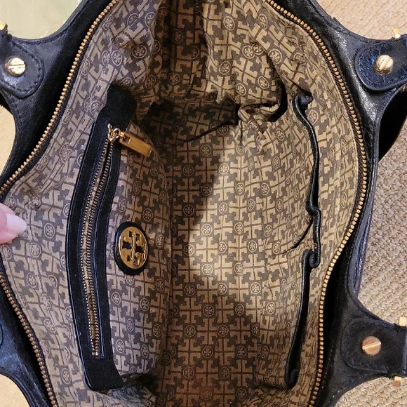 Tory Burch Bombe Black Leather Tote Bag - Picture 9 of 9
